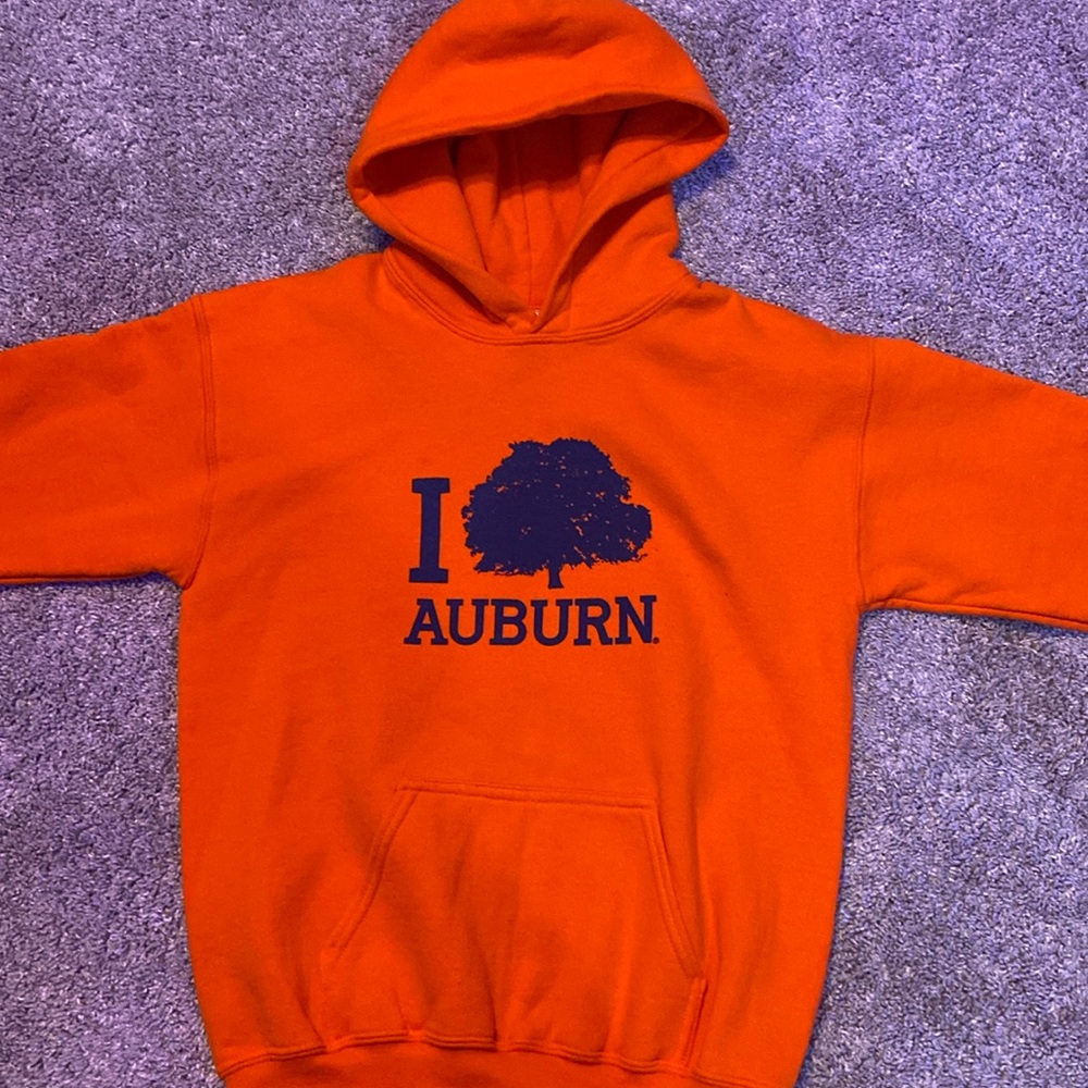 Orange Gildan I 🫶 Auburn sweatshirt